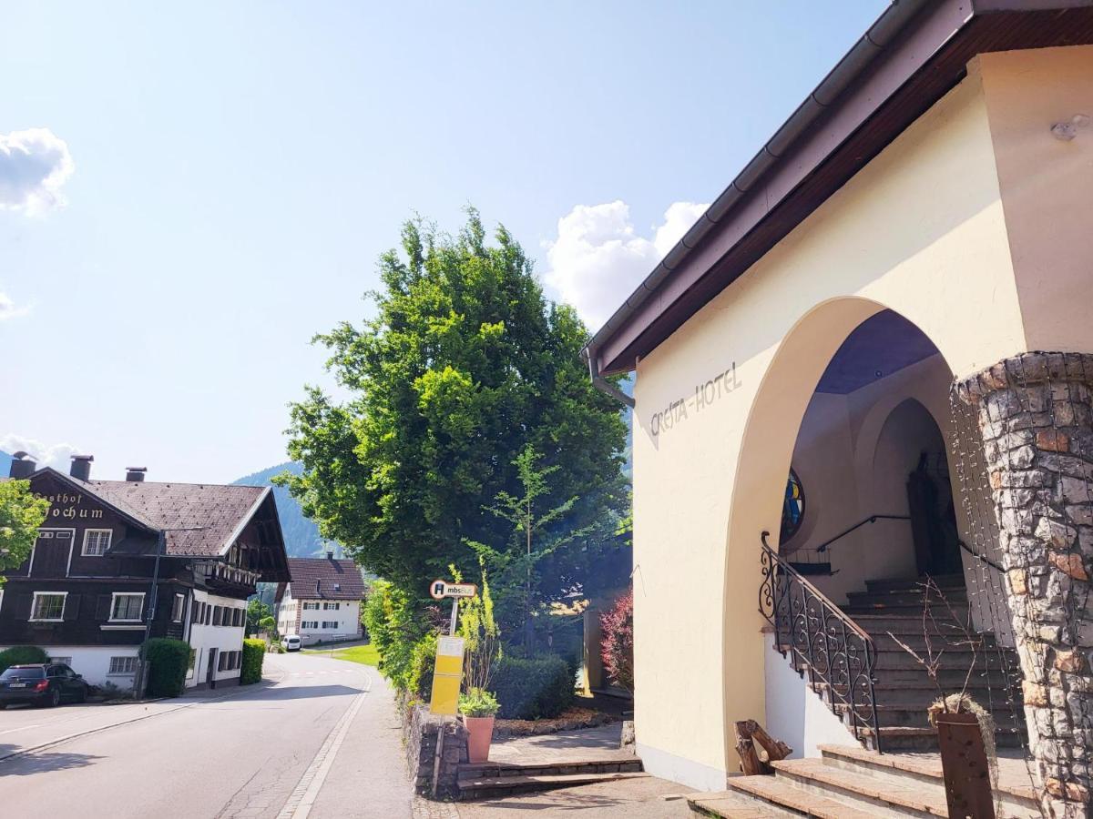 Wanderhotel Garni Cresta Schruns ภายนอก รูปภาพ